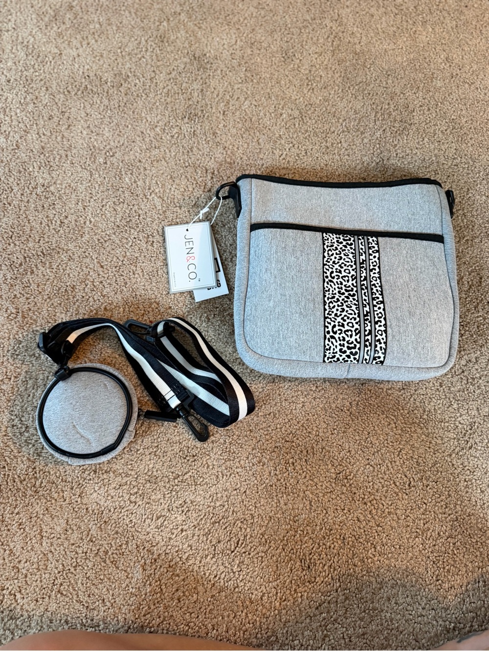 JEN & CO Light Gray Crossbody Bag with Leopard Trim NWT